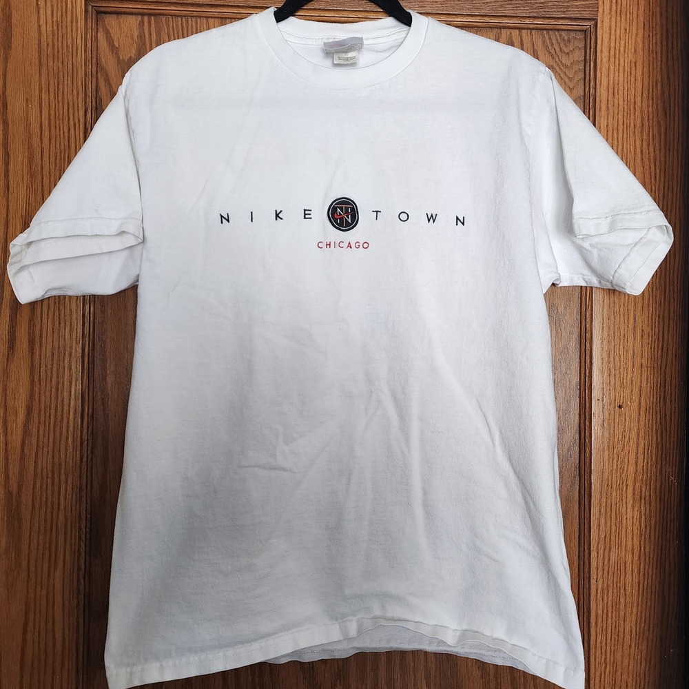 Vintage Nike White T-Shirt for Men